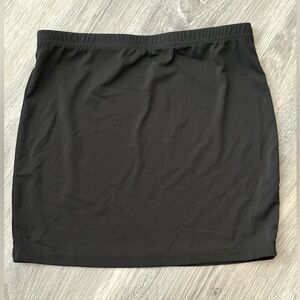✨Classic Black Mini Skirt | Size XS | Stretch Fit & Wardrobe Essential